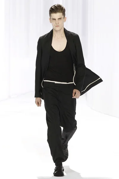 Look 14